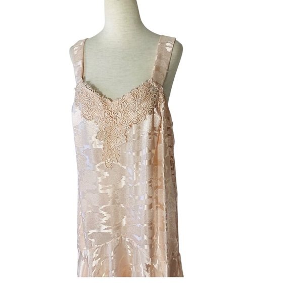 SOLD - Picture 2 of 6